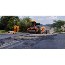 Asfalto novo é finalizado no Jardim Esmeralda